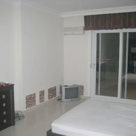 Paradise Hill Apartman *
